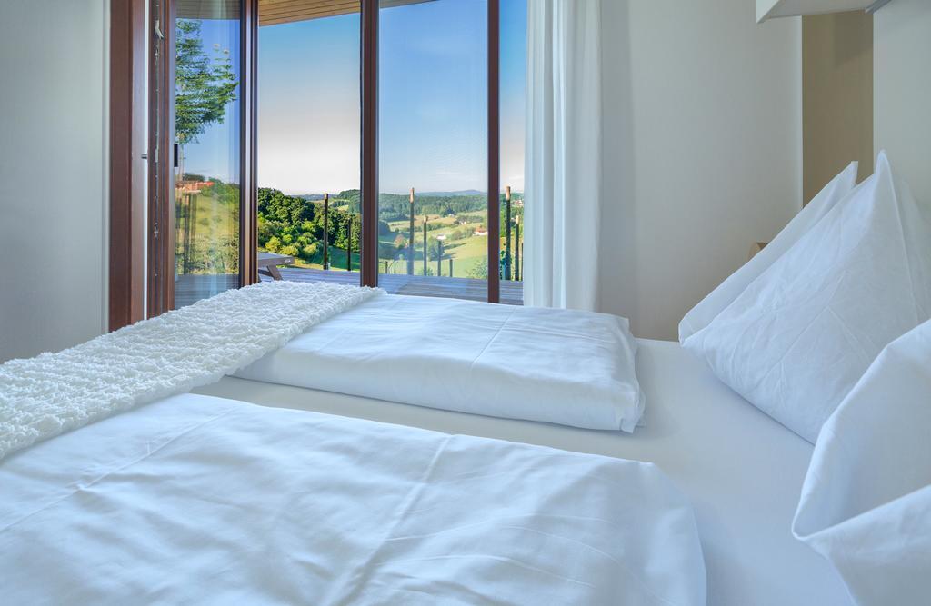 Weingarten-Resort Unterlamm Loipersdorf - Adults Only Kültér fotó