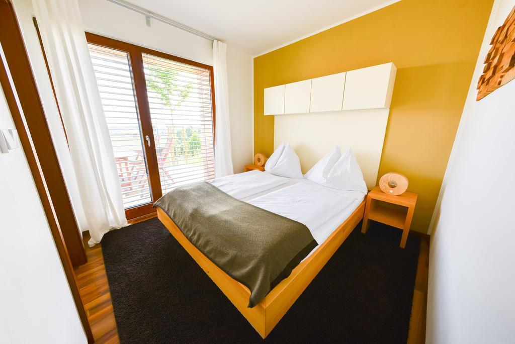 Weingarten-Resort Unterlamm Loipersdorf - Adults Only Kültér fotó